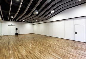 NAYADA SmartWall H5/H7 in project T-Dance Studio